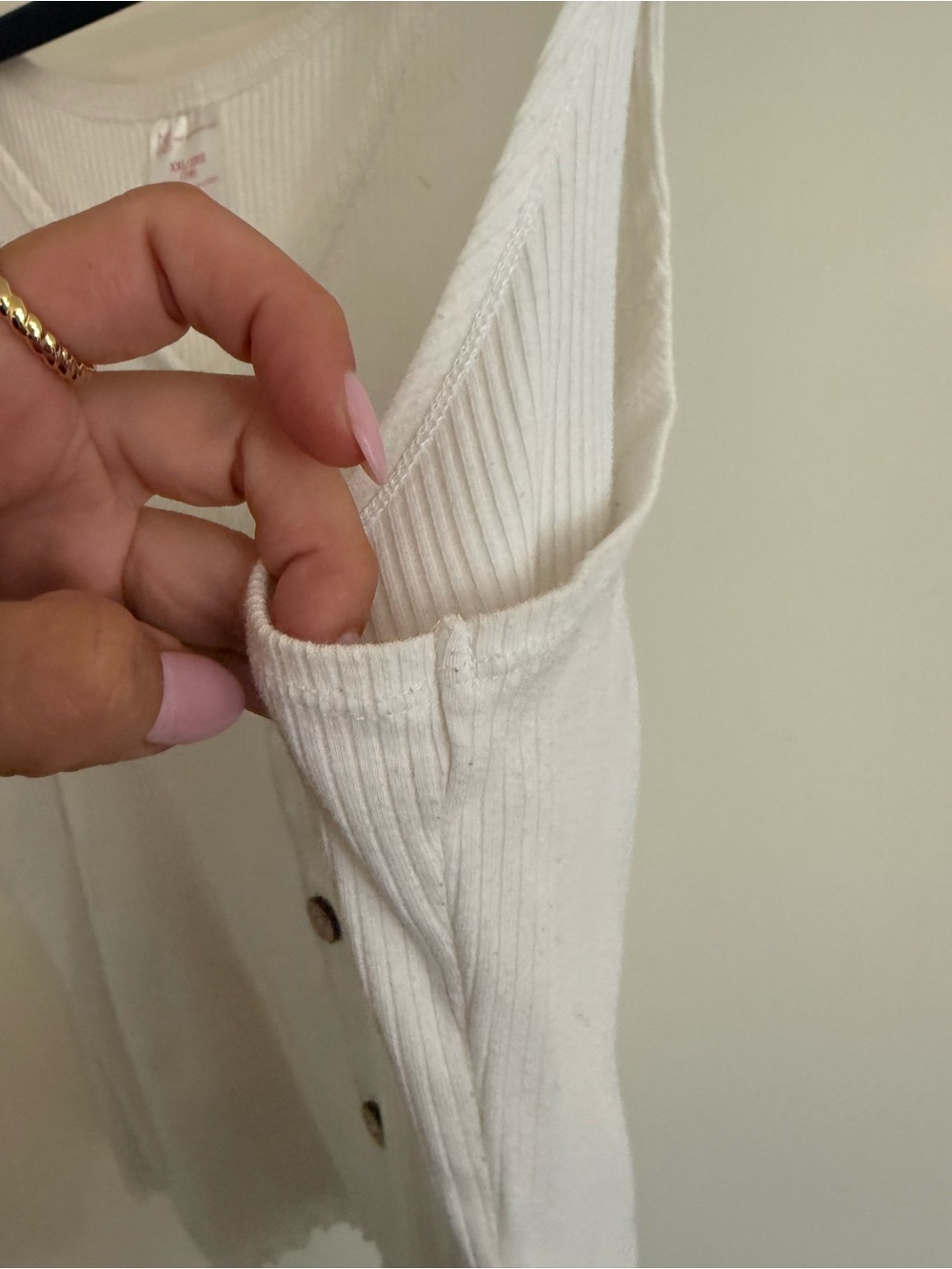 No Boundaries White Ribbed Button-Front Tank - Picture 4 of 6